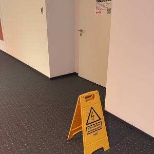 aufsteller-vernetzungsgefahr.jpg