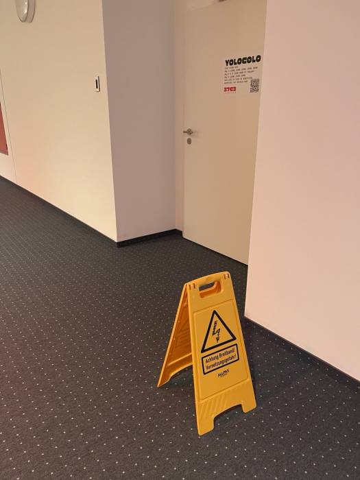 aufsteller-vernetzungsgefahr.jpg