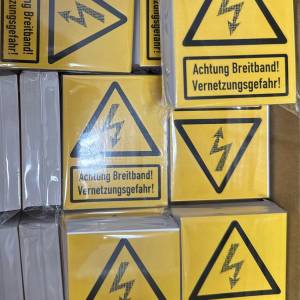sticker-achtung-breitband-vernetzungsgefahr.jpg
